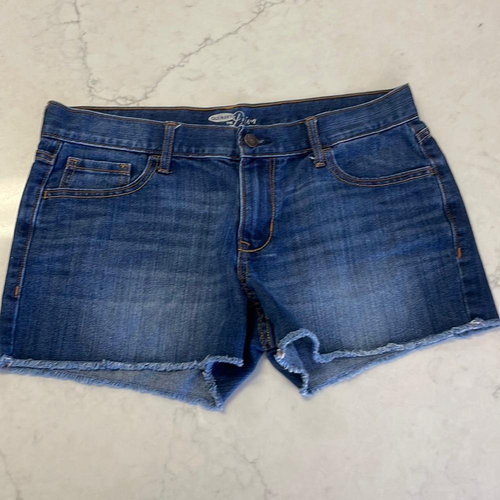 Old Navy Cut off Frayed Jeans Size 8